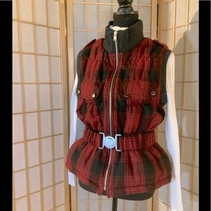 ALLEN B. Red/Blk plaid puffer vest with elastic waist and belt. Sz L